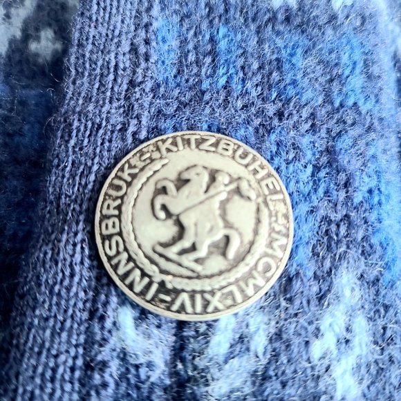 Vintage Norvyk by Ren-dale wool blue sweater cardigan with large metal buttons. - Picture 4 of 8